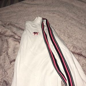 Victoria’s Secret PINK Long Sleeve